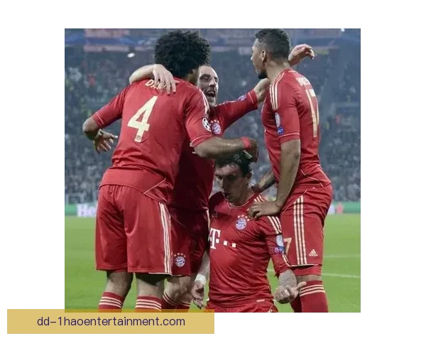 丹特四十岁仍稳坐尼斯防线核心位置展现不老身手